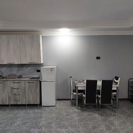 Apartment Beso Kutaisi Luaran gambar