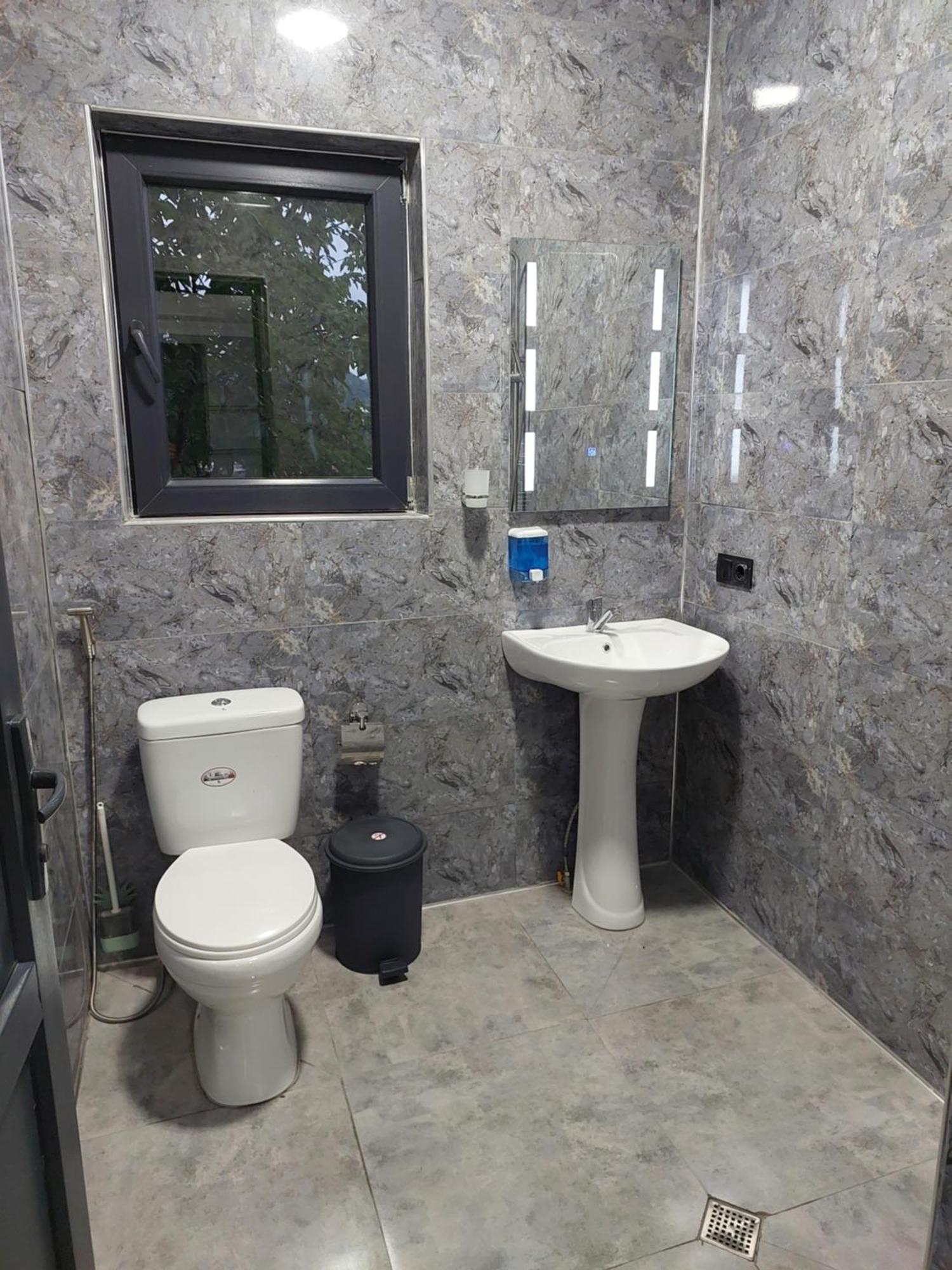 Apartment Beso Kutaisi Luaran gambar